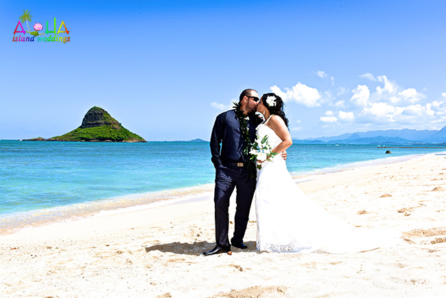 Waialae Beach Park Weddings In Hawaii